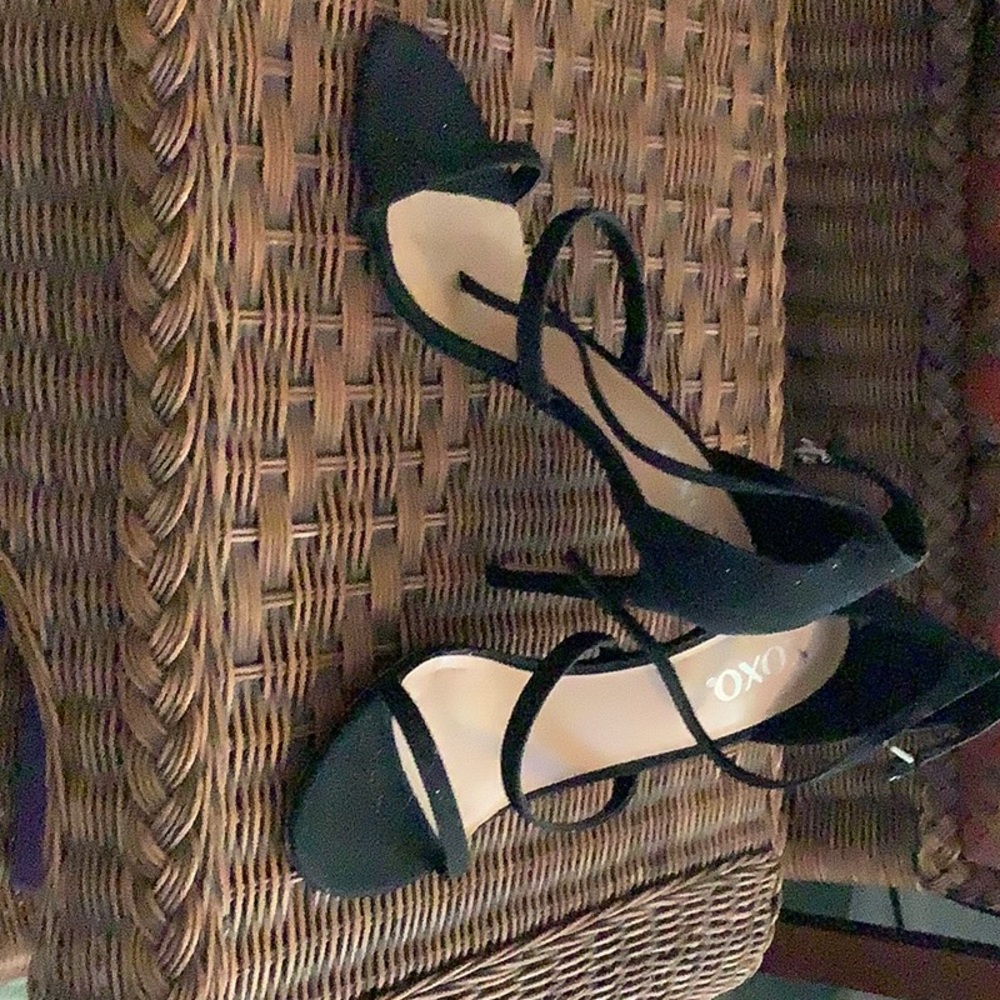 Formal shoes